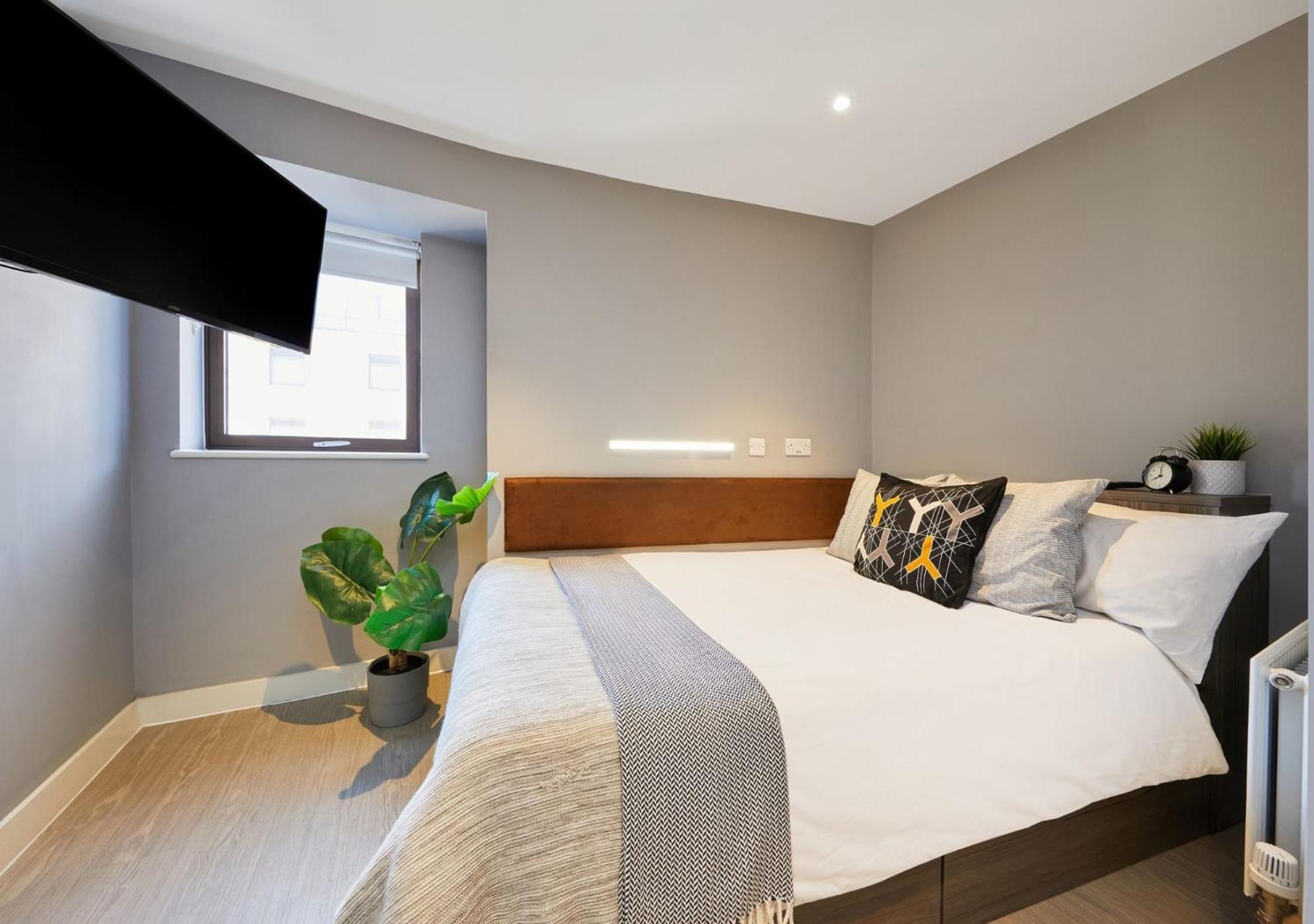 Student Only - Nova In * Nottingham